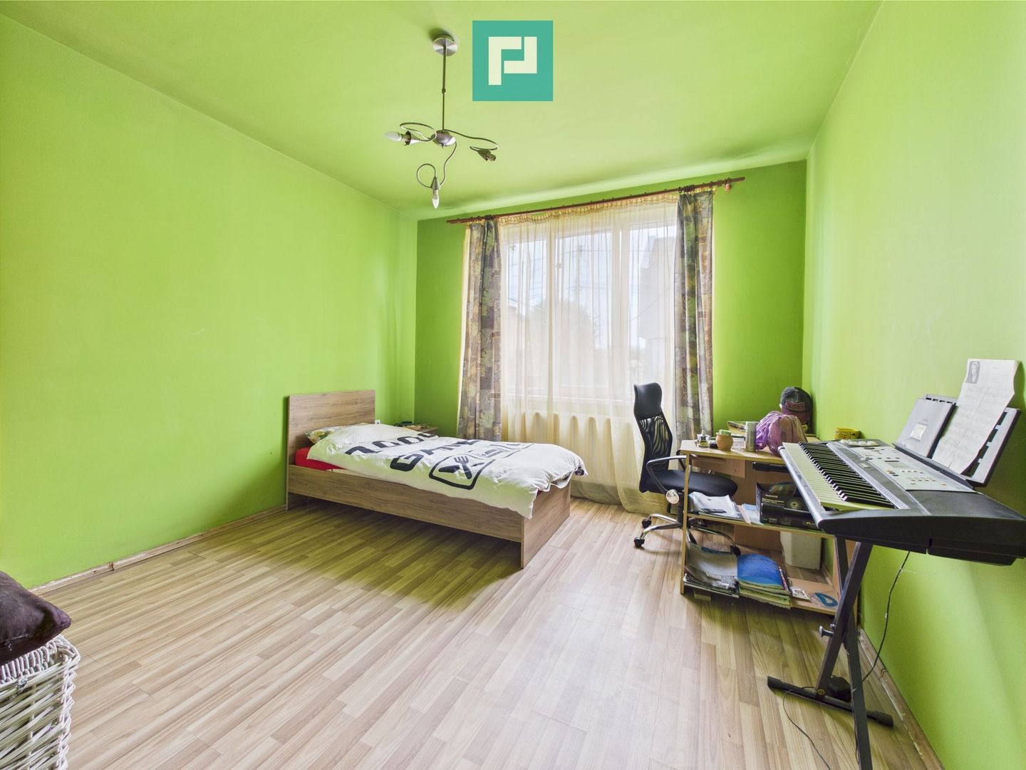 Vilă cu 8 camere în Săcălaz, Central - Poză 10