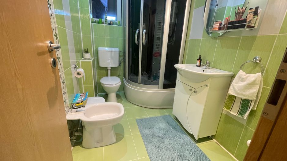 Casa individuala P+M,spatioasa in zona Mircea Cel Batran - Poză 12