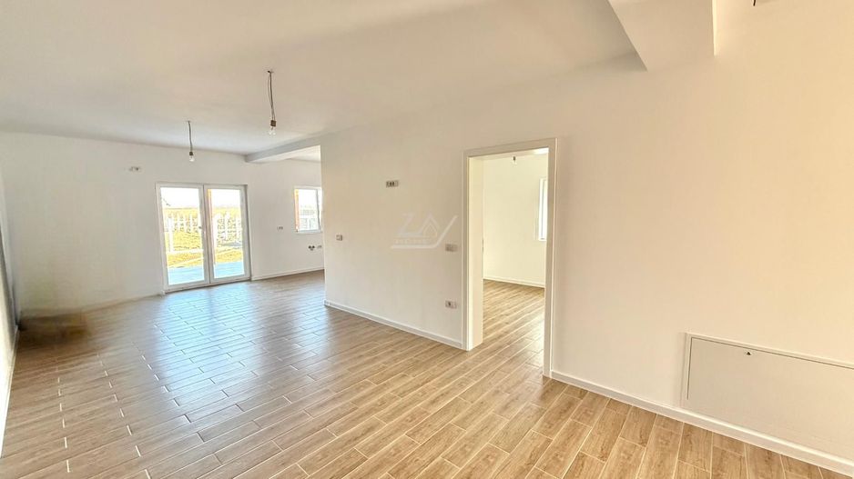 Drumul Boilor - duplex intreg pe parter. 3 camere, 2 bai. - Poză 2