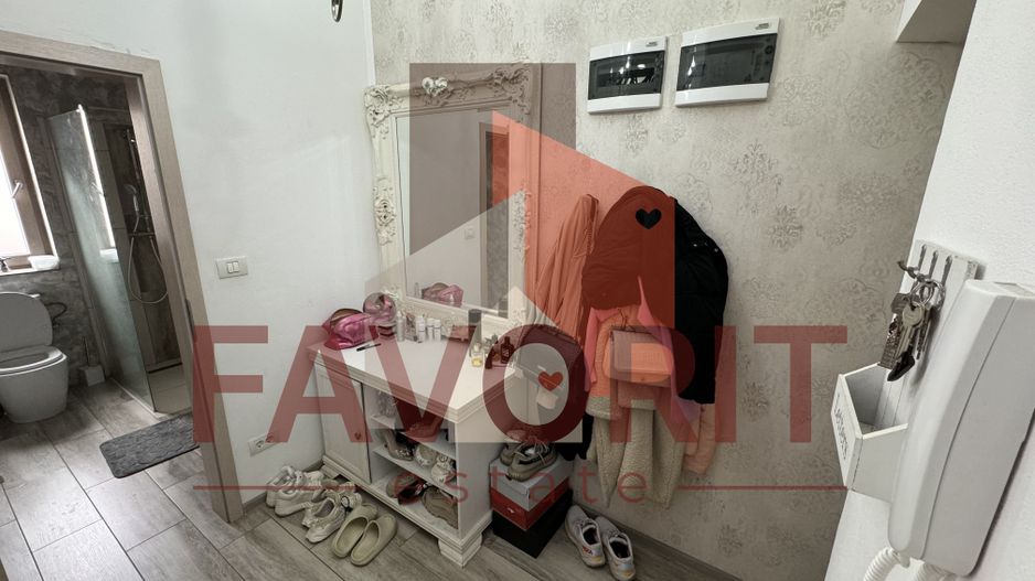 Mobilat si utilat. Pozitie excelenta. Villa construita in 2017 - Poză 6