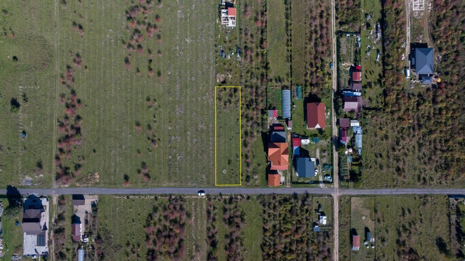 Teren de 1.296 mp Sânpetru – zonă Livadă, front stradal 18, utilitati - Poză 3