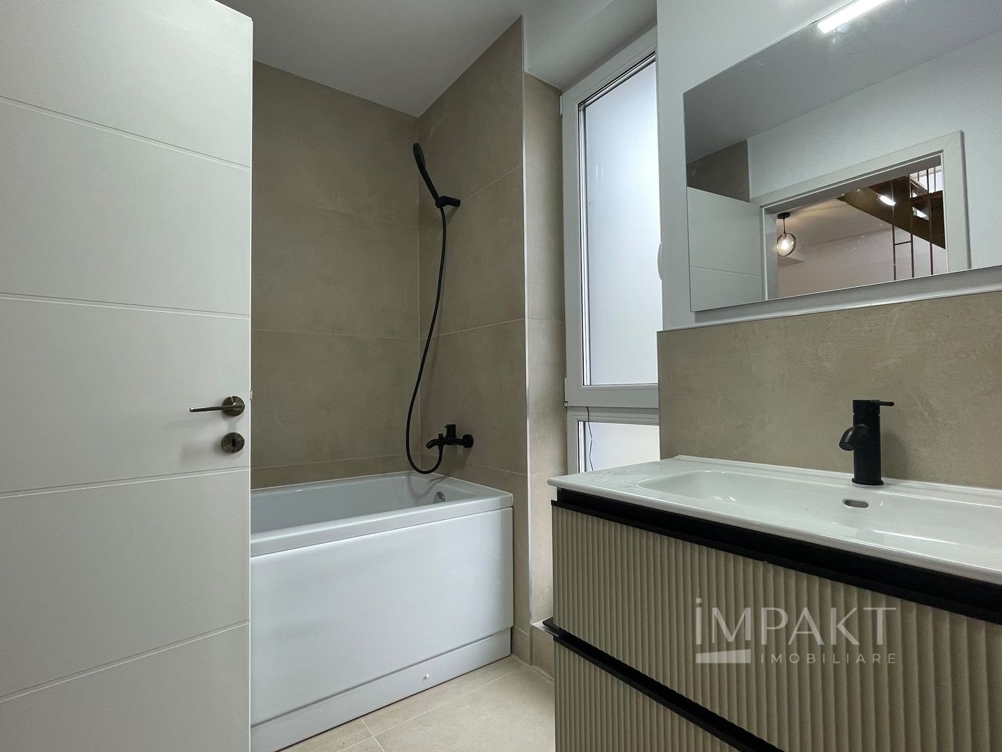 Casa tip duplex de închiriat, zona Oasului - Poză 11
