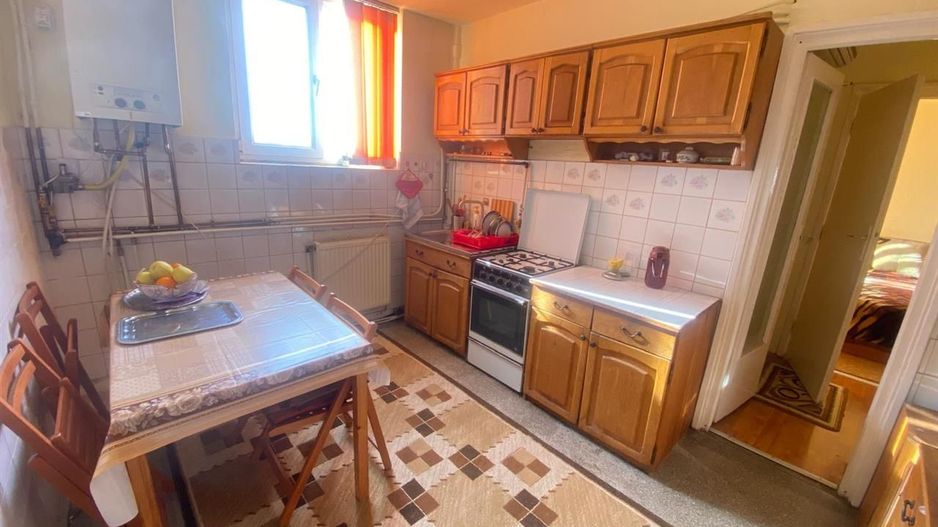 Apartament 3 camere Complex Studentesc - Poză 2