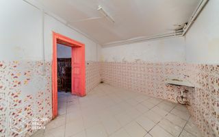 Casa individula cu 5 camere, zona central - Poză 20