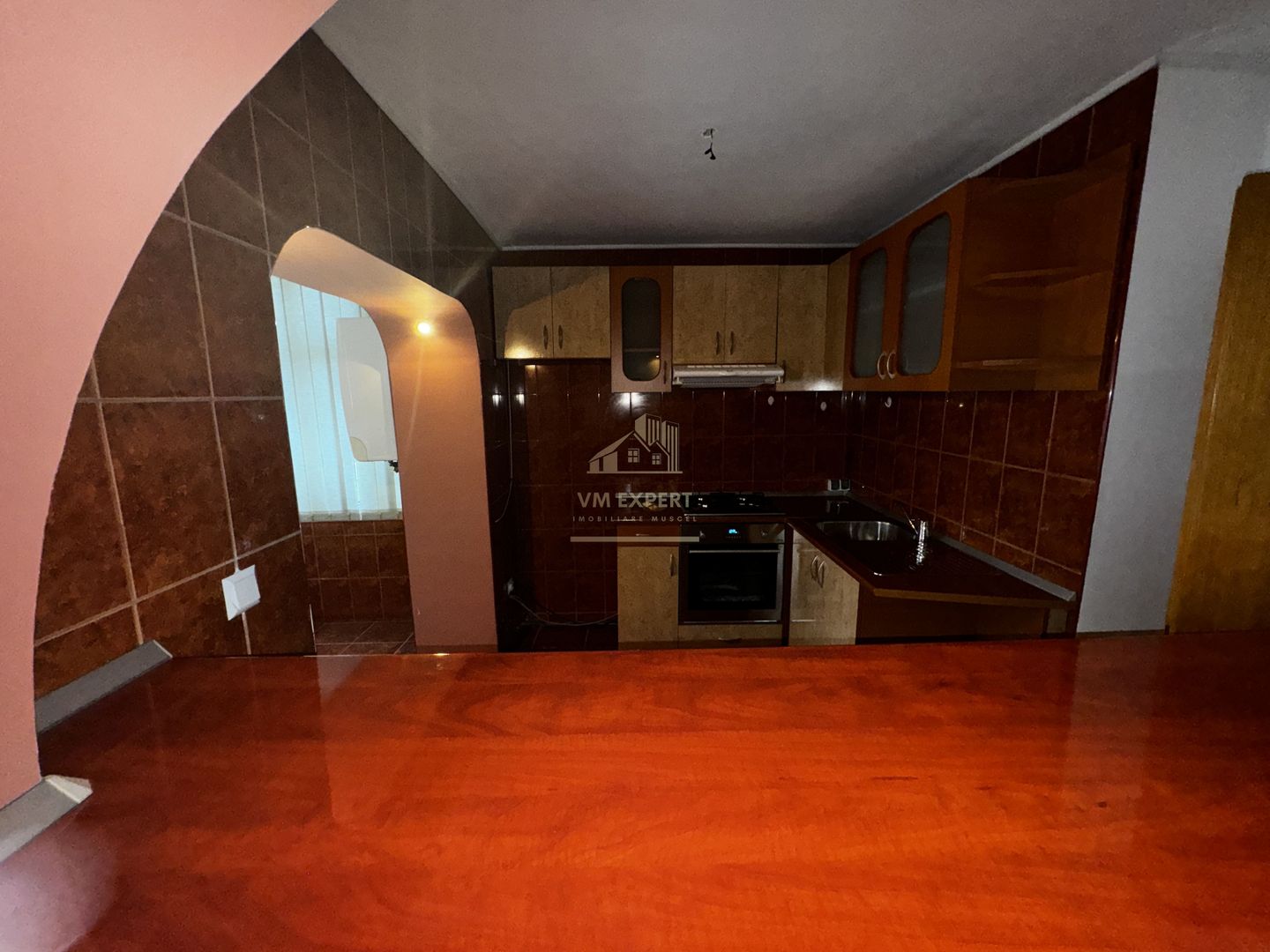 APARTAMENT CAMPULUNG TIP PENTHOUSE, 5 CAMERE GRUI - Poză 33