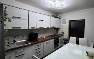 🏡 Apartament 2 camere cu balcon generos și loc de parcare – etaj 2 - Poză 2