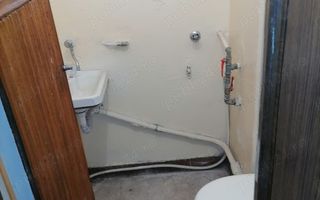 BRASADAS vinde apt 4 camere etaj 4/4 in centru. - Poză 4