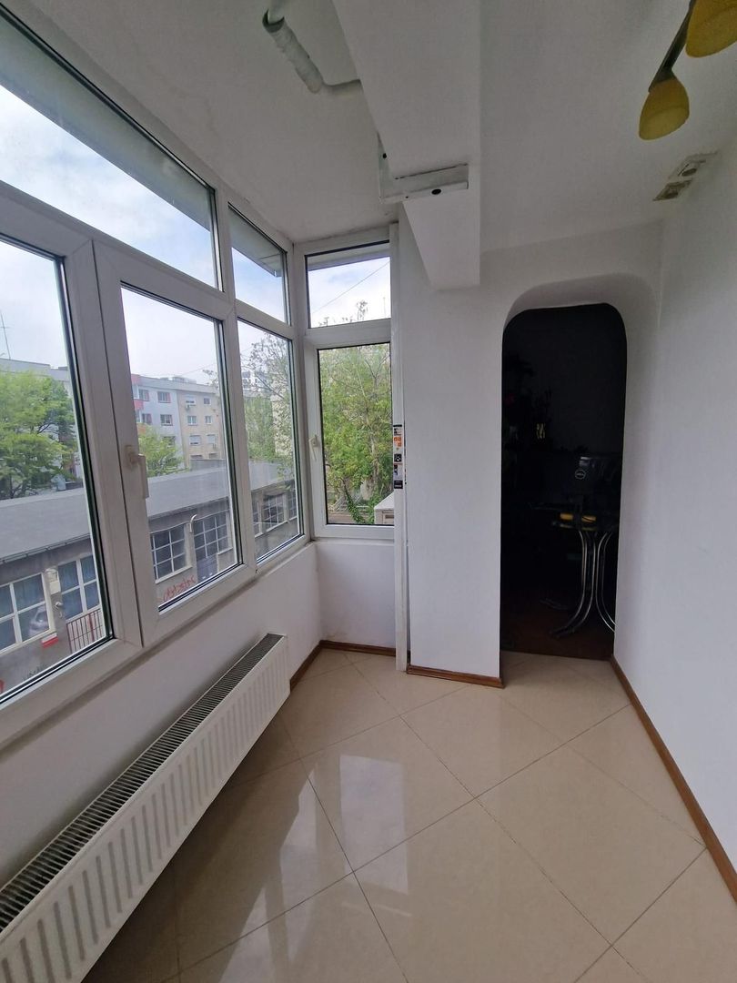 Apartament 3 camere mobilat, 82 mp, 2 bai, bloc 1988, Drumul Sarii - Poză 9