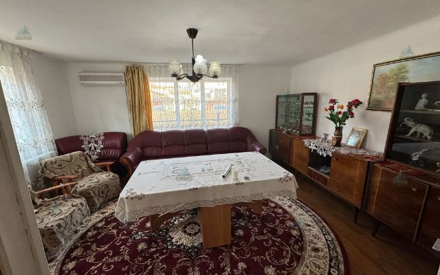 De Vânzare - Casă, Strada Griviței - Poză 8