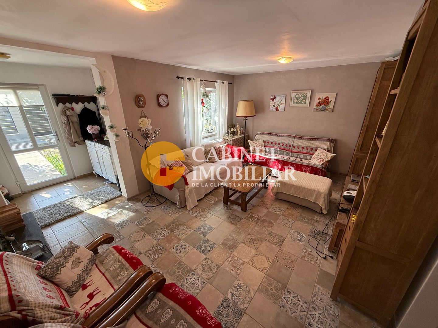 Aroneanu - Casa la asfalt - 420mp teren - 3 camere - Canalizare - Poză 6