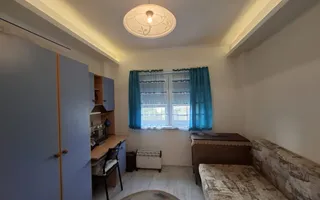 Apartament 4 camere -etaj 1, zona V. Aron - Poză 16