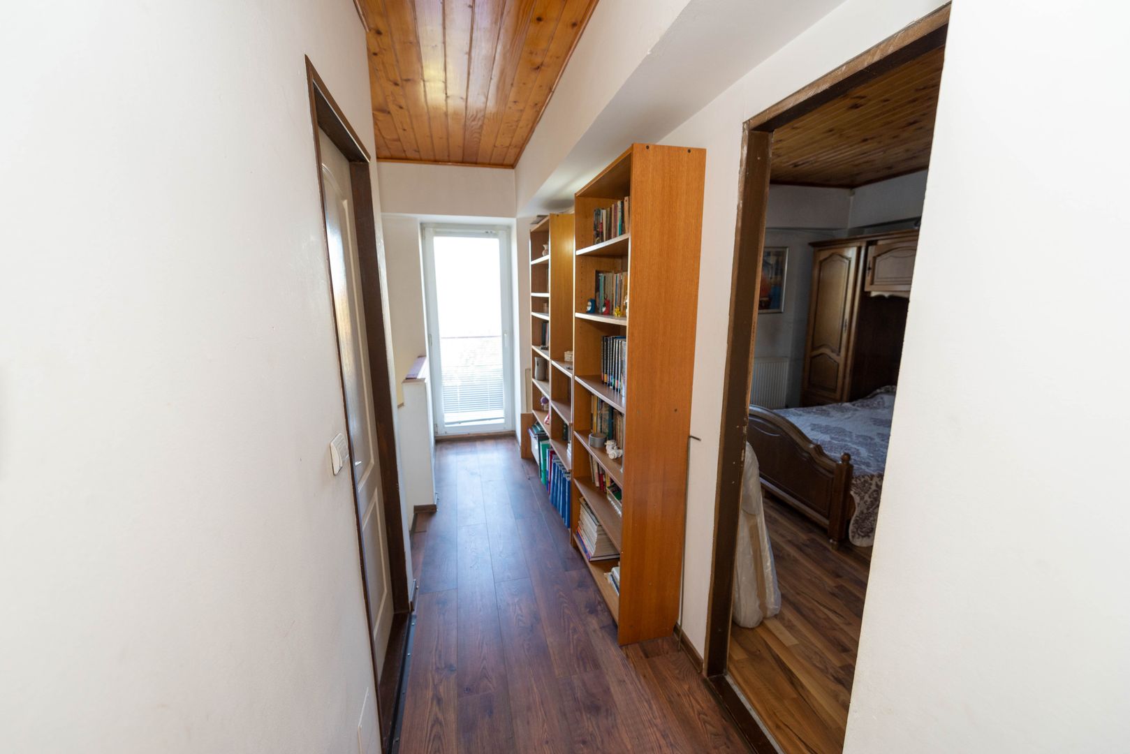 Casa cu 4 camere de vanzare Domnesti - Poză 16
