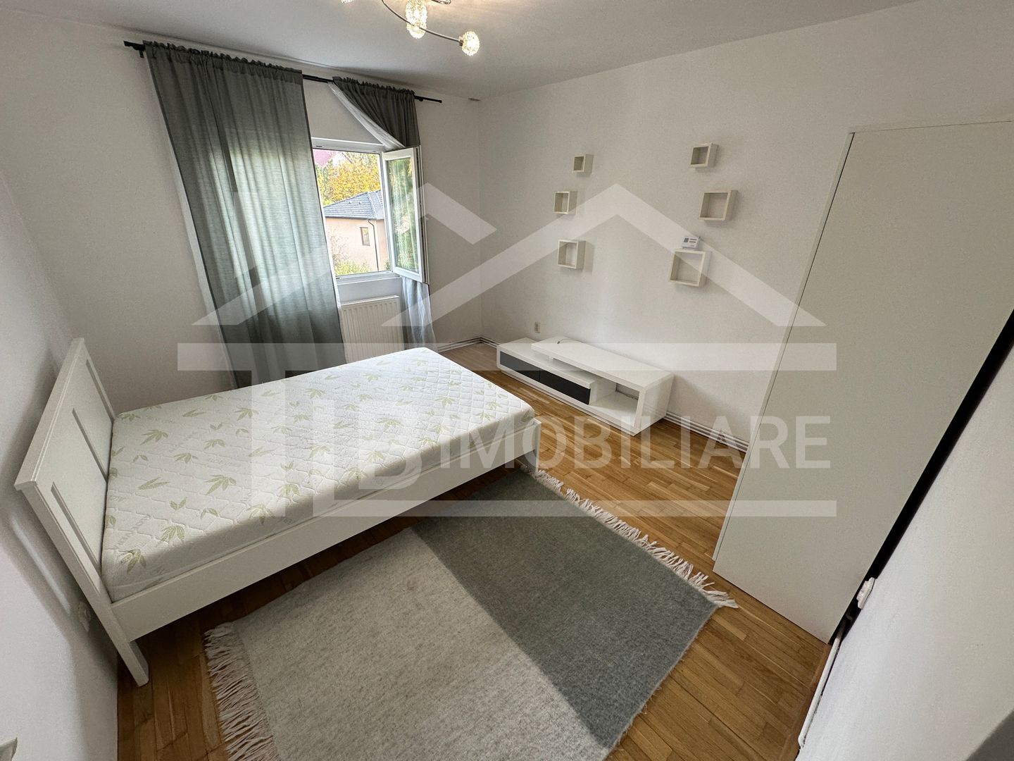 Garsoniera de inchiriat,decomandat, 35mp, Zona Diamant - Poză 2