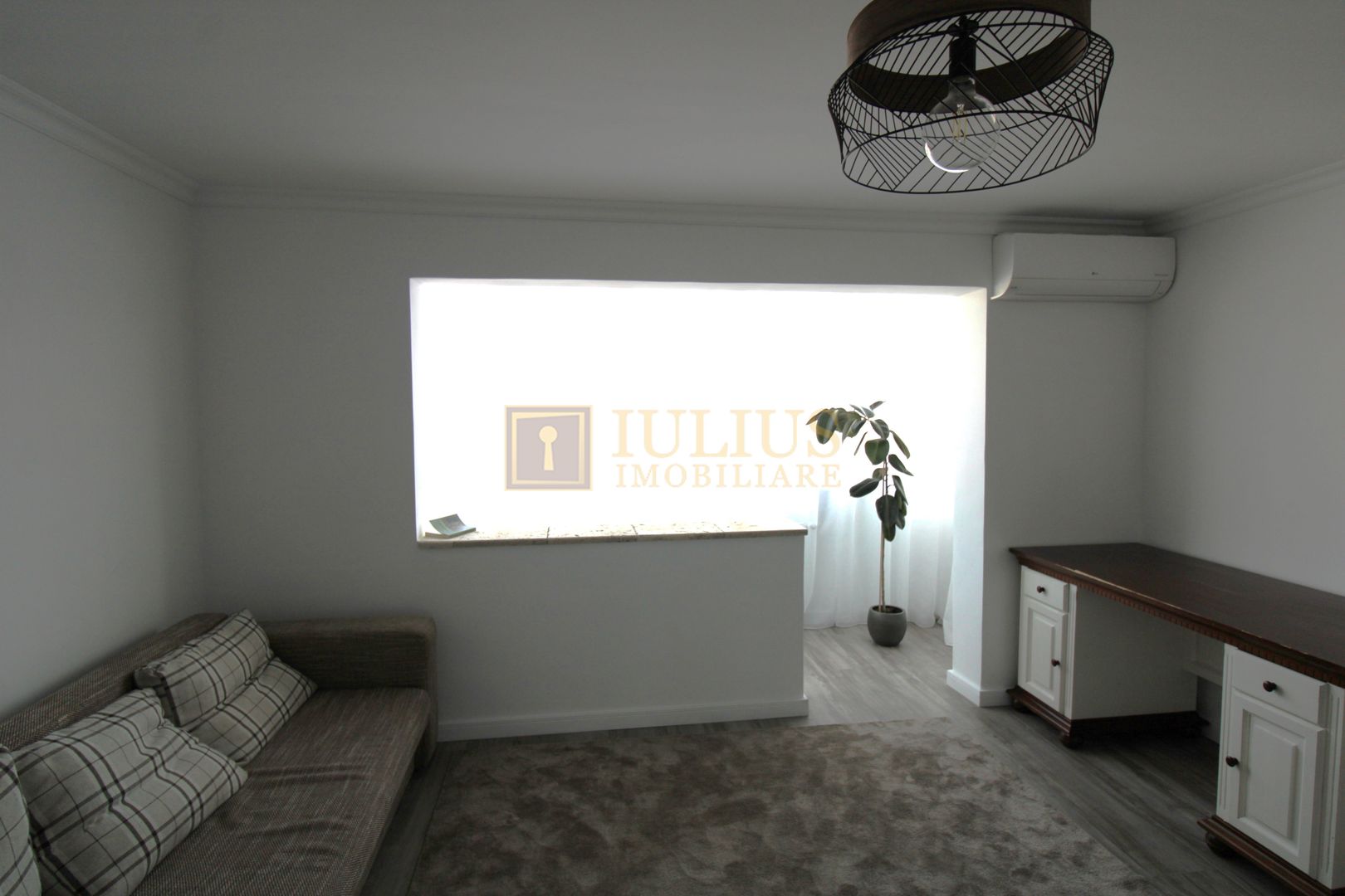Zona Dambovita apartament 2 camere renovat modern/prima inchiriere - Poză 3
