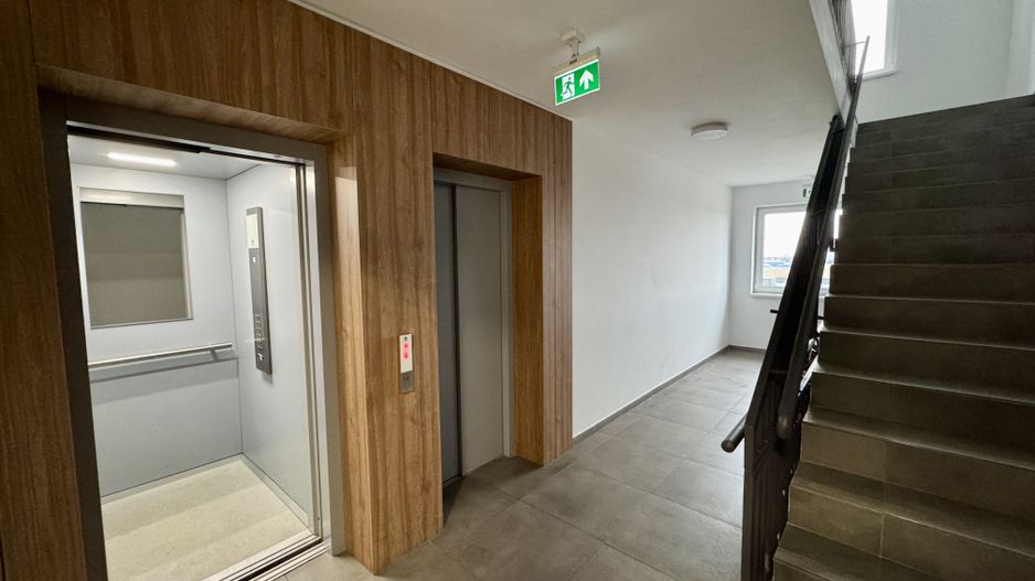 Apartament cu 2 camere, decomandat, in Tractorul - Poză 13