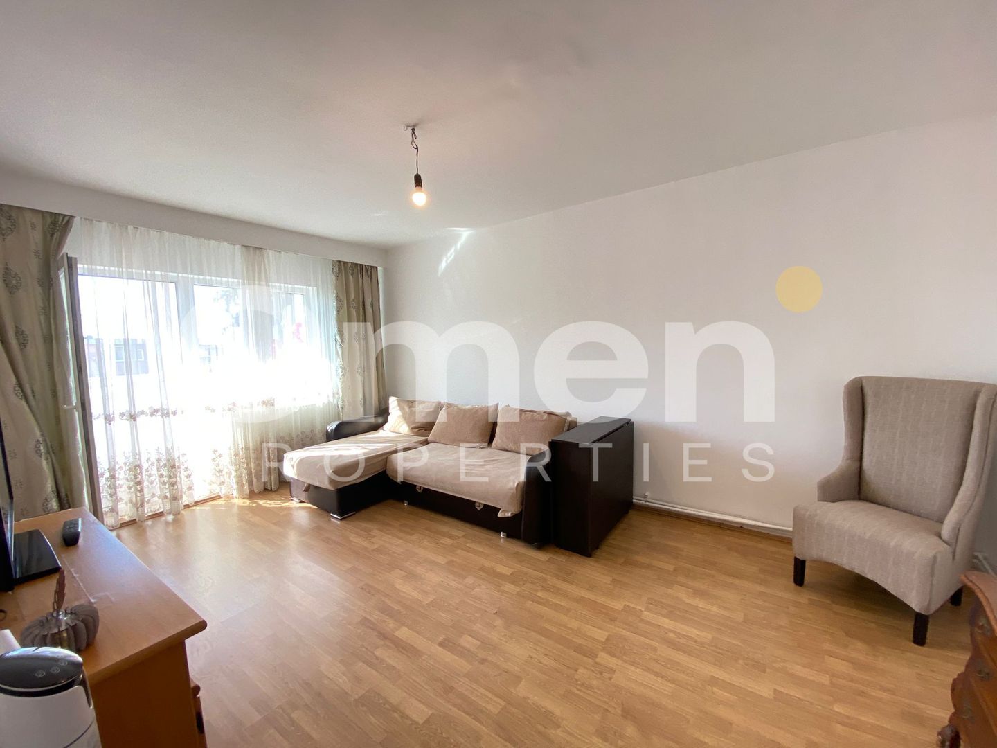 Apartament spatios cu 4 camere decoamndat, zona Republicii - Poză 7