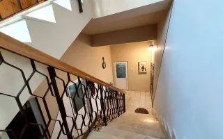 Vila Impresionanta în Deva–Construcție Solida 3 garaje inclus elevator - Poză 14