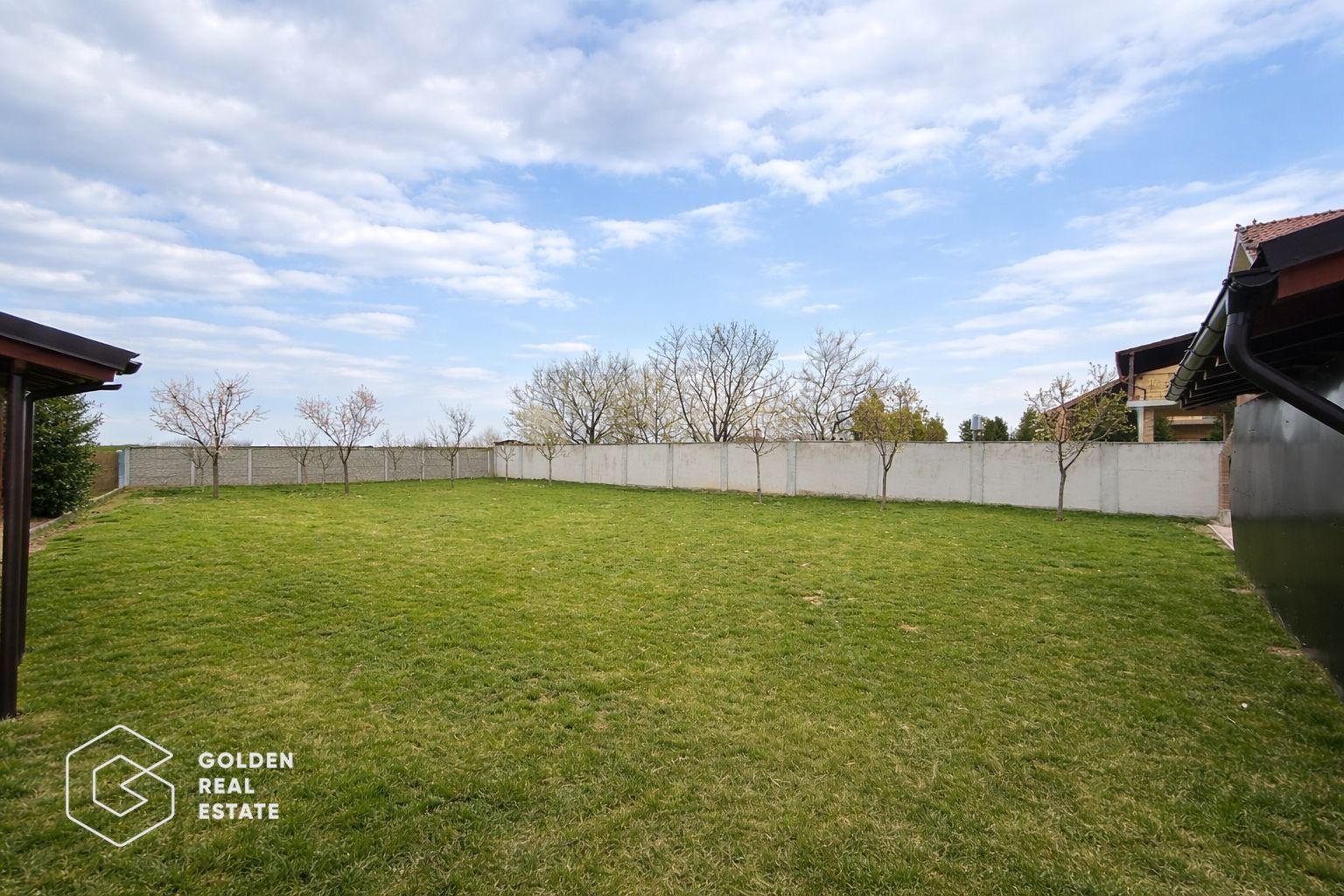 Vila la cheie, 3 camere Mandruloc, 1055mp teren, garaj, la 13 km de Arad - Poză 15