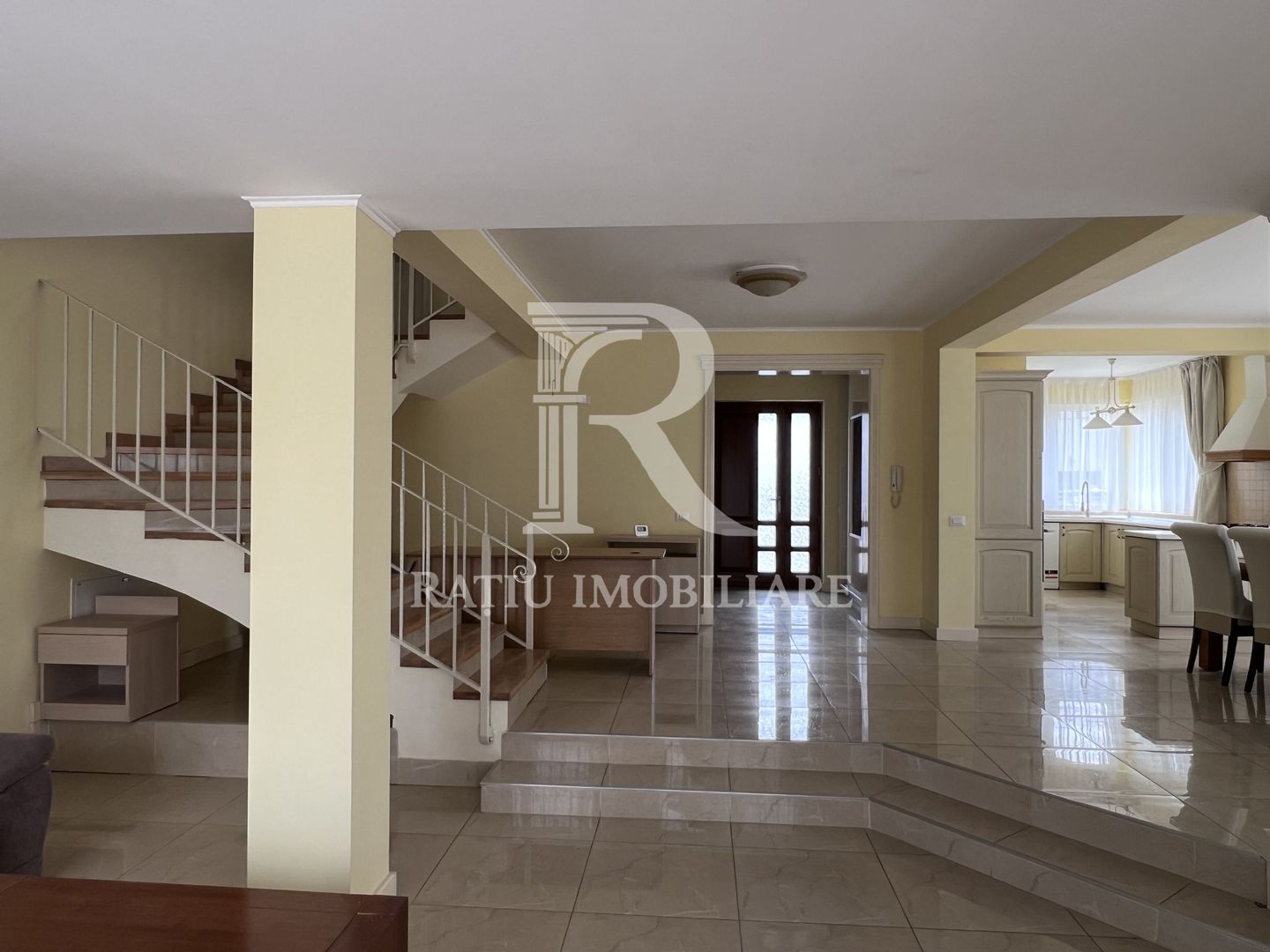 Casa cu 4 camere de inchiriat | Cartierul Grigorescu | Oradea - Poză 9