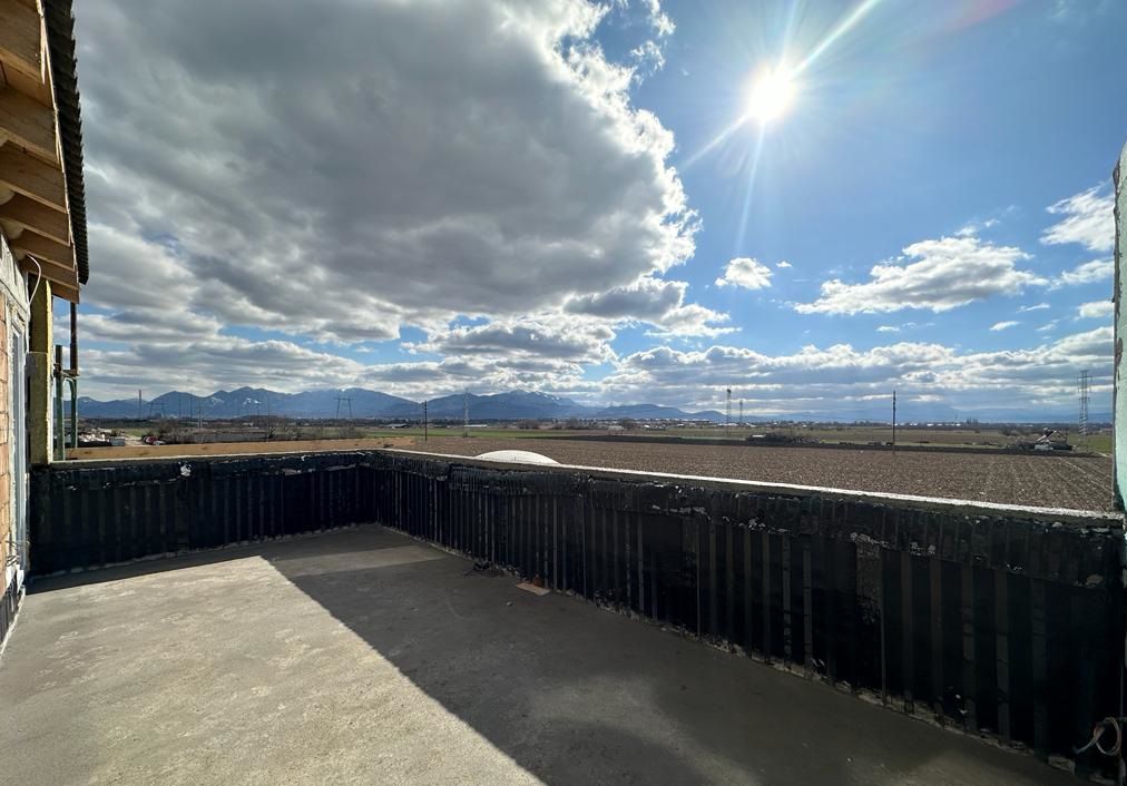 Apartament cu 3 camere cu terasa de 20 mp zona Sanpetru - Poză 6