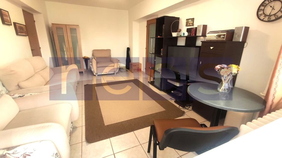 137500 EURO | APARTAMENT 2 CAMERE ZONA PANDURI | BLOC 1992 - Poză 3