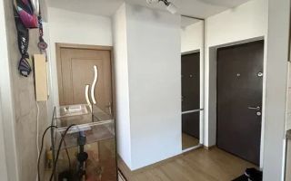 Apartament cu 3 camere, 62 mp, 2 balcoane, zonă liniștită. - Poză 2