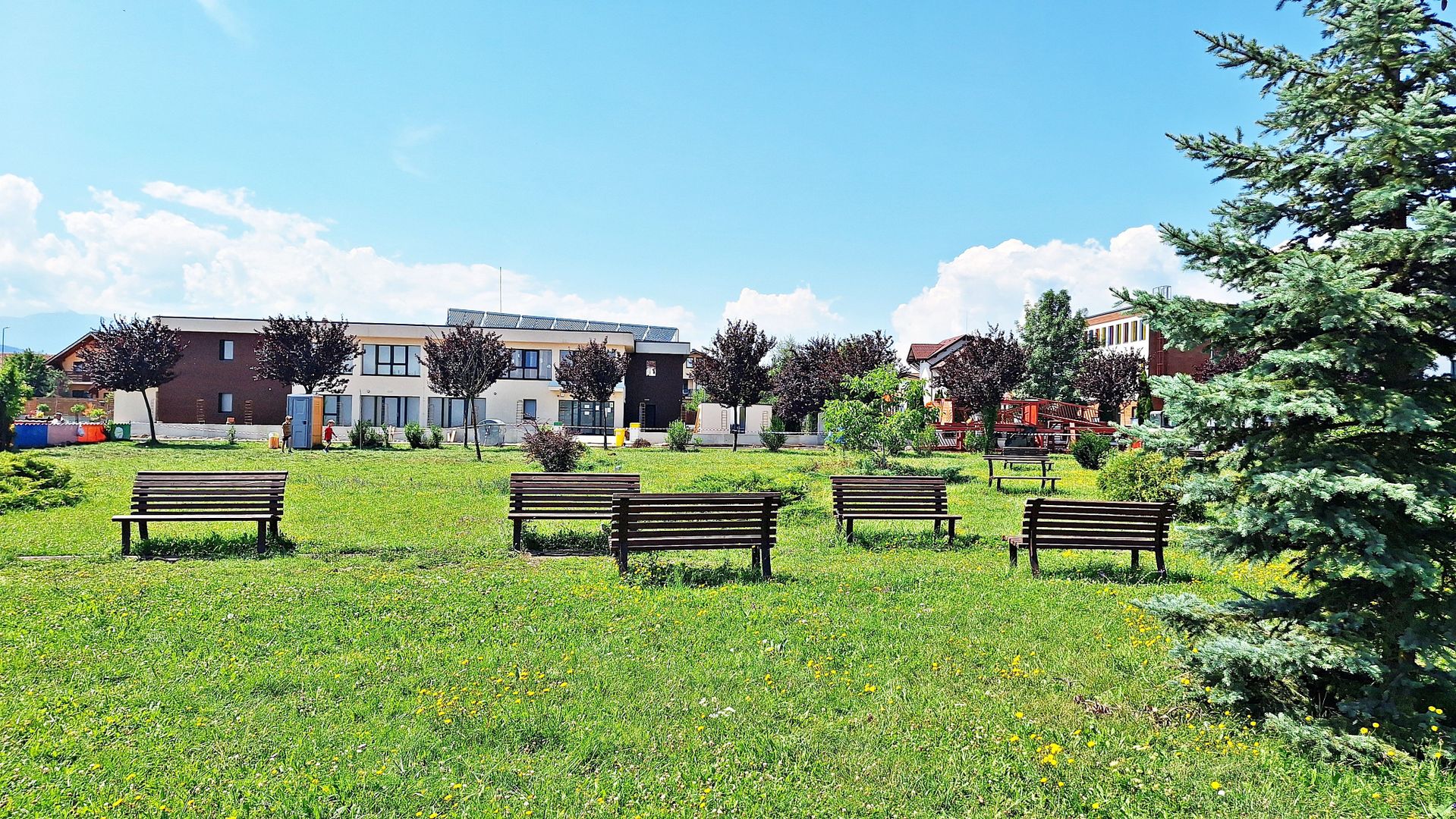 Ghimbav, intrare dinspre Brasov, apartament 3 camere mobilat, 125500 euro - Poză 2