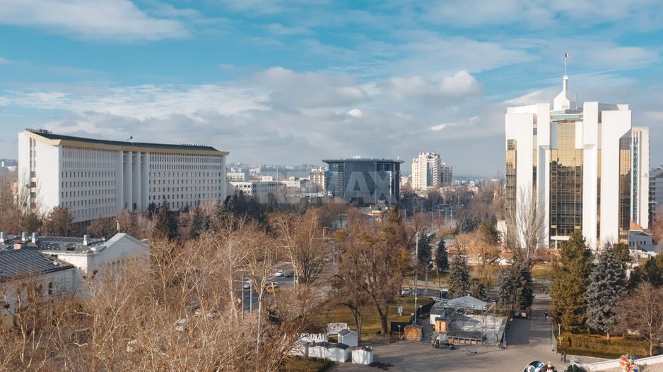 De vânzare apartament, 2 dormitoare, str. Teatrală 3, Centru. - Poză 21