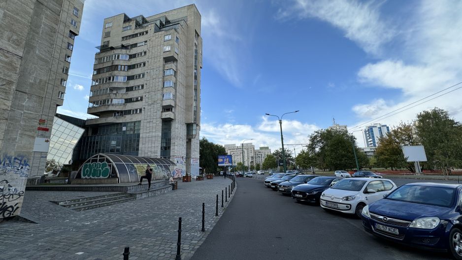 Spațiu comercial 493 mp utili | Locație centrală | Vizibilitate excelentă | - Poză 8