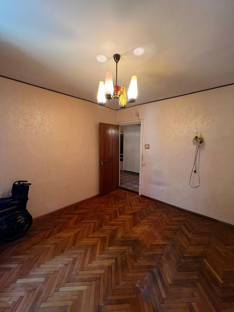 Tomis II | 3 camere decomandate | Garaj propriu | Boxă - Poză 12