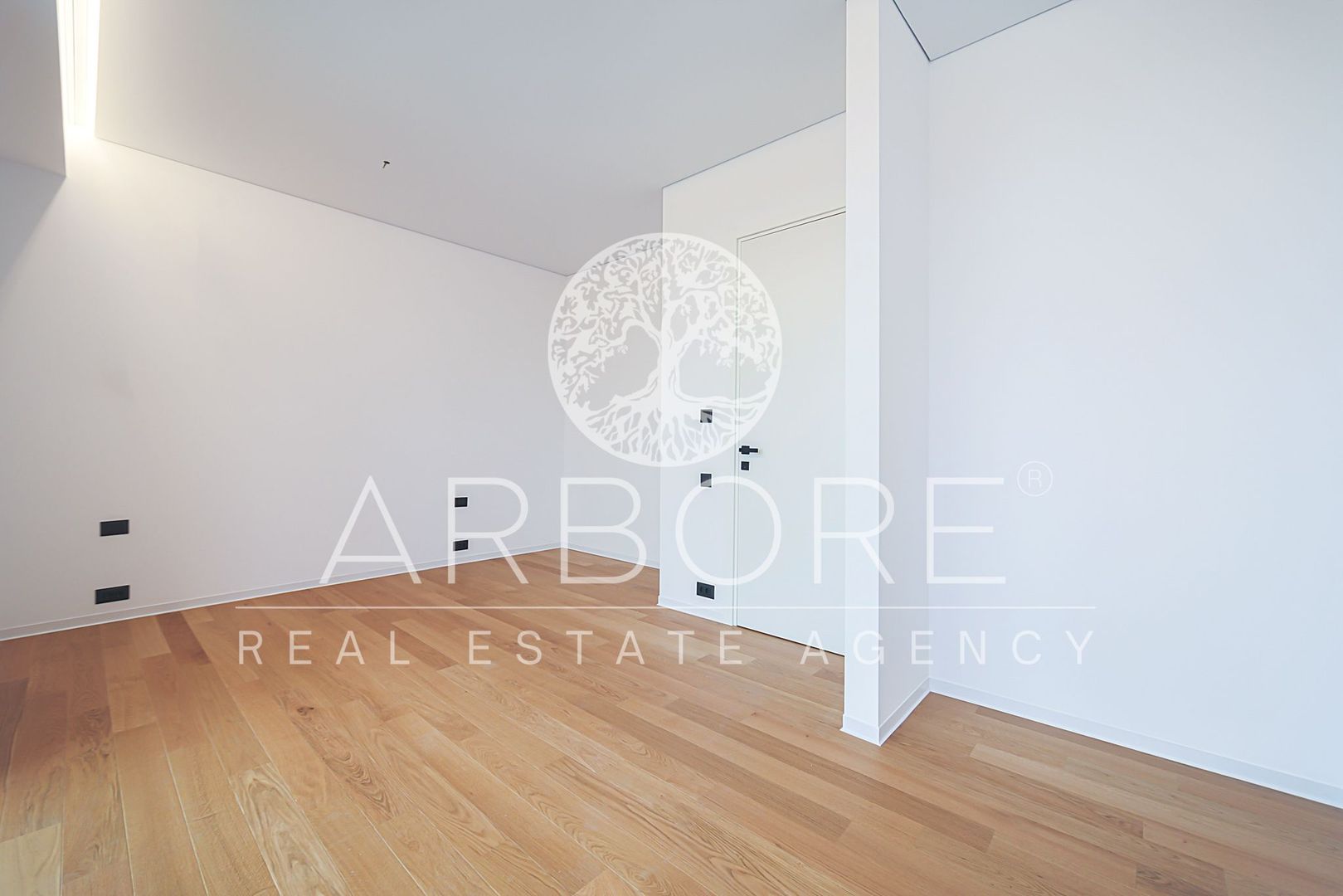 Apartament de Vânzare cu 3 Camere în Zona de Nord a Bucureștiului - Poză 27