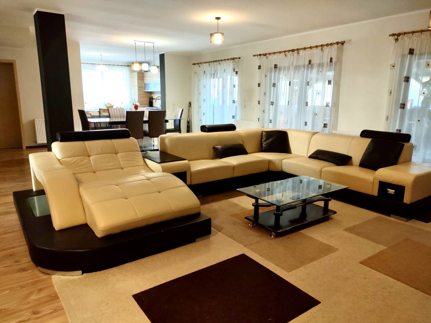 CASA SPATIOASA - Poză 2