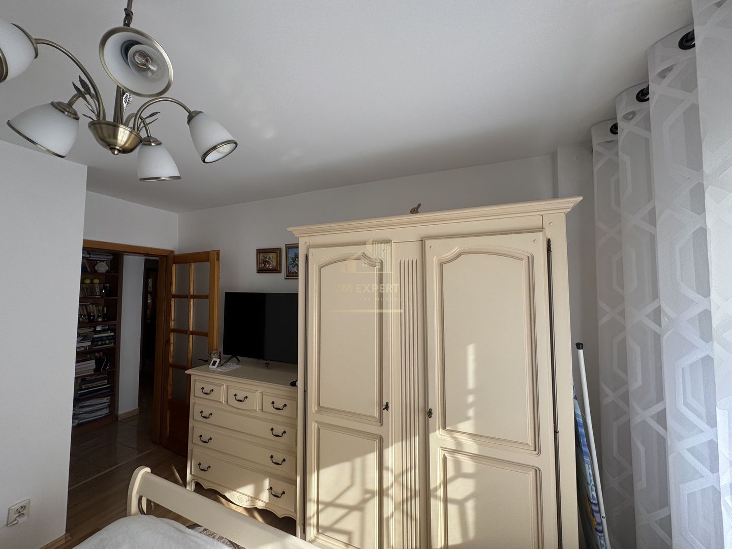 APARTAMENT 3 CAMERE CAMPULUNG, ETAJ 3, ULTRACENTRAL - Poză 6