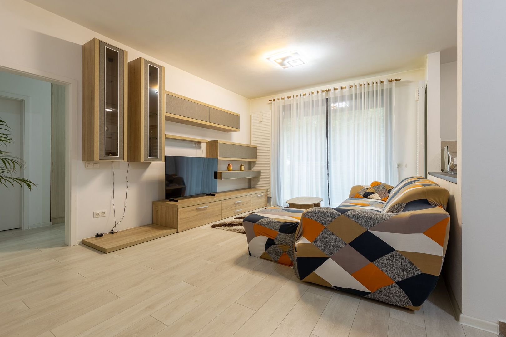 Bloc nou, zona de case, 2 camere cu 2 băi, Comision 0% - Poză 3