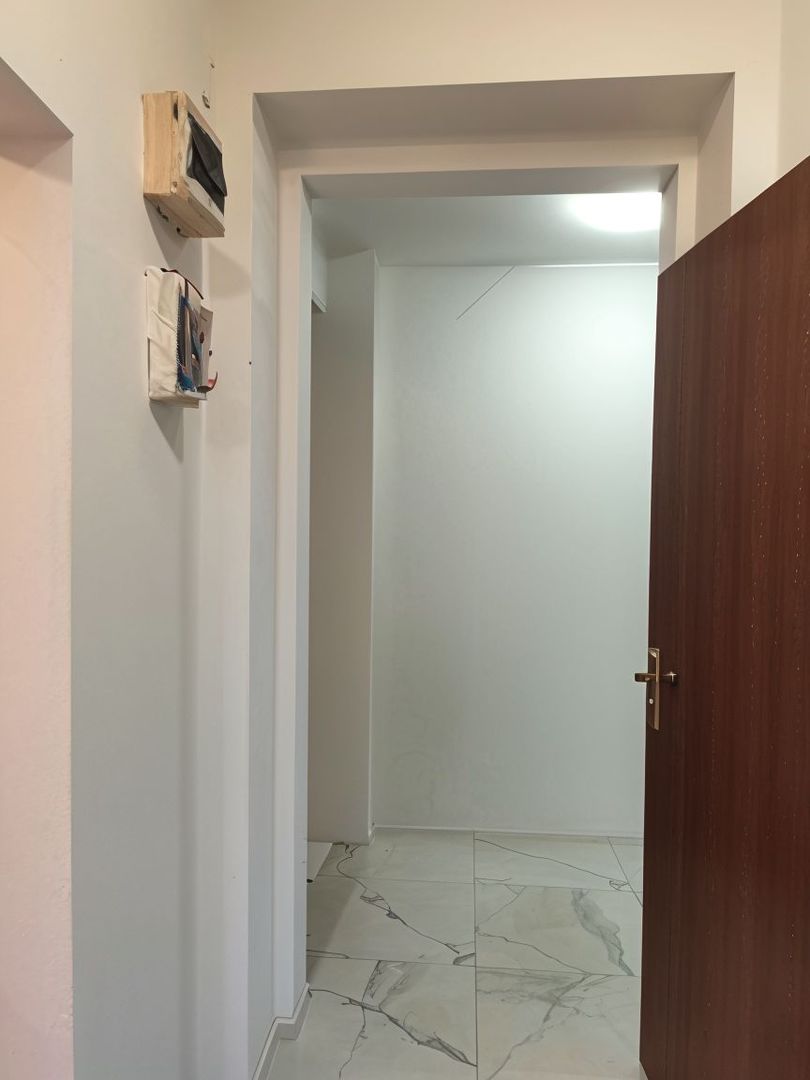 Apartament 2 camere central, langa Podul Decebal, Oradea - VANZARE - Poză 12