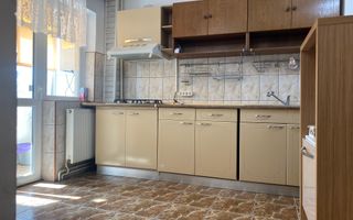 Vanzare apartament cu 4 camere luminos, vedere deschisă-Targoviste-M5 - Poză 10