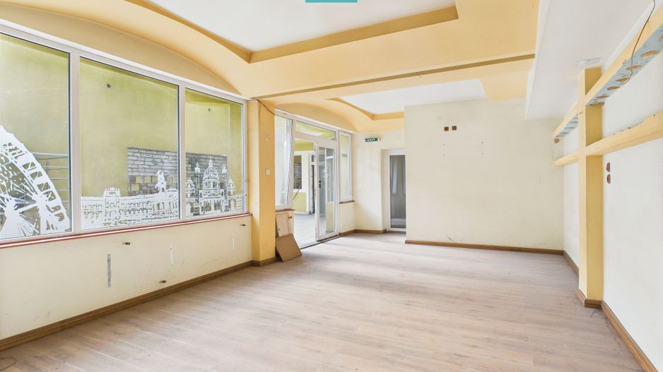 Pensiune D+P+E+M, Calea Iuliu Maniu. - Poză 3