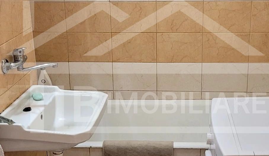 Apartament cu 3 camere, 74mp, Zona Shopping City - Poză 6