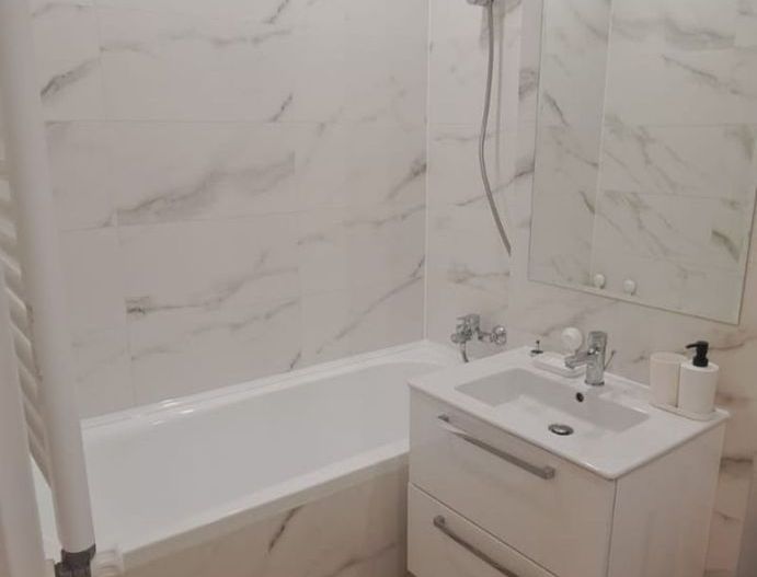 Apartament 2 camere, Hils Brauner, parcare inclusa, totul nou - Poză 4