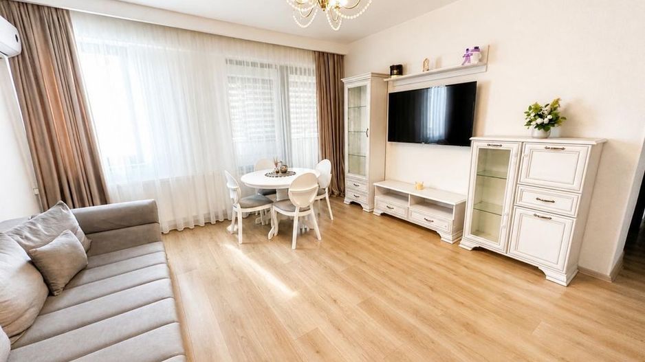 Apartament 2 camere decomandat | Tomis Plus | Bloc 2015 -Mobilat lux - Poză 1