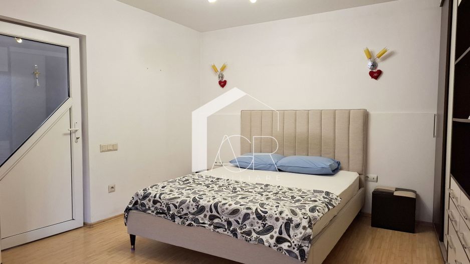 Casa P+M, cu 5 camere, zona Central - Poză 10