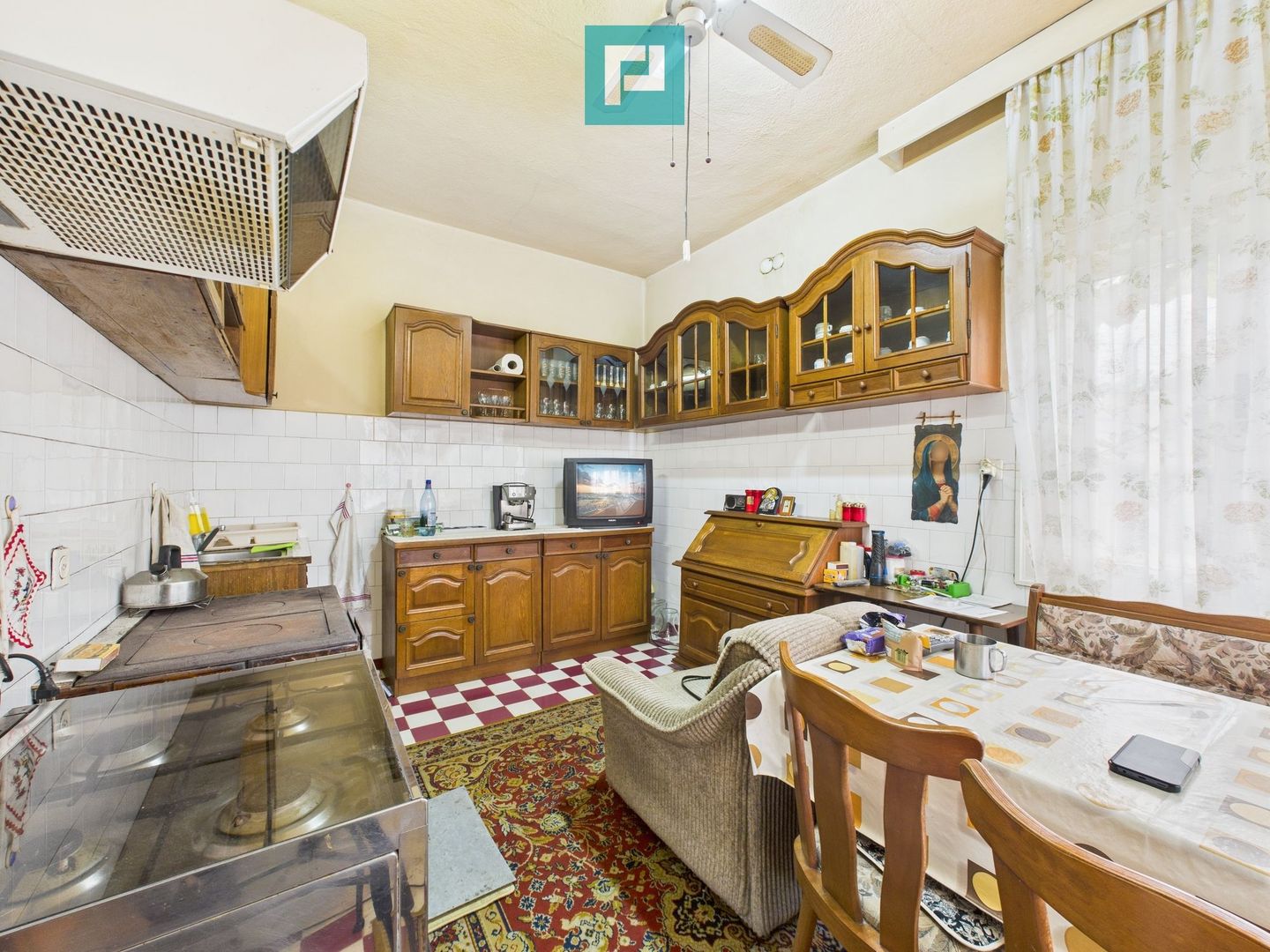 Casă cu 4 camere, în localitatea Gurahonț, Arad - Poză 2