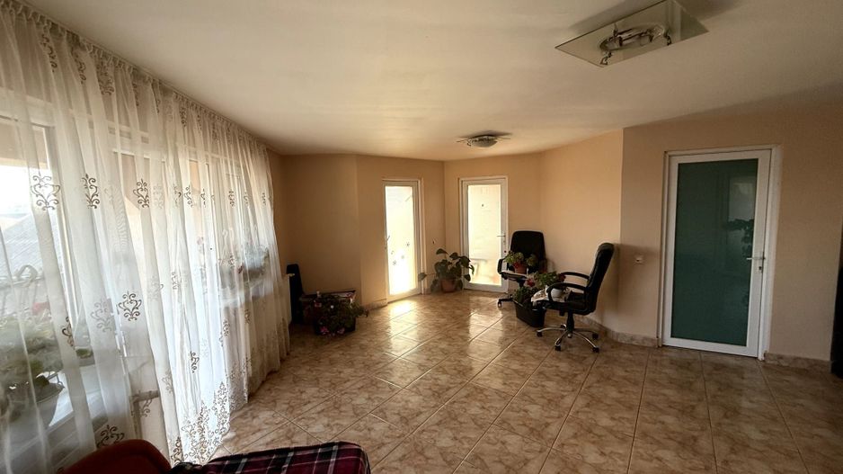 Proprietate impresionanta de vanzare cu mult teren in Santandrei - Poză 17