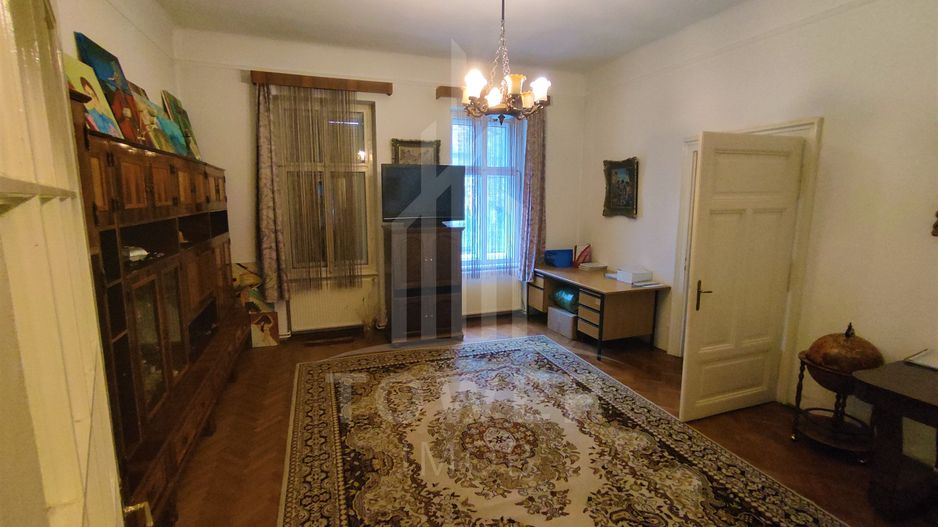 Apartament 4 camere 140 mp | Strada Băii - Poză 1