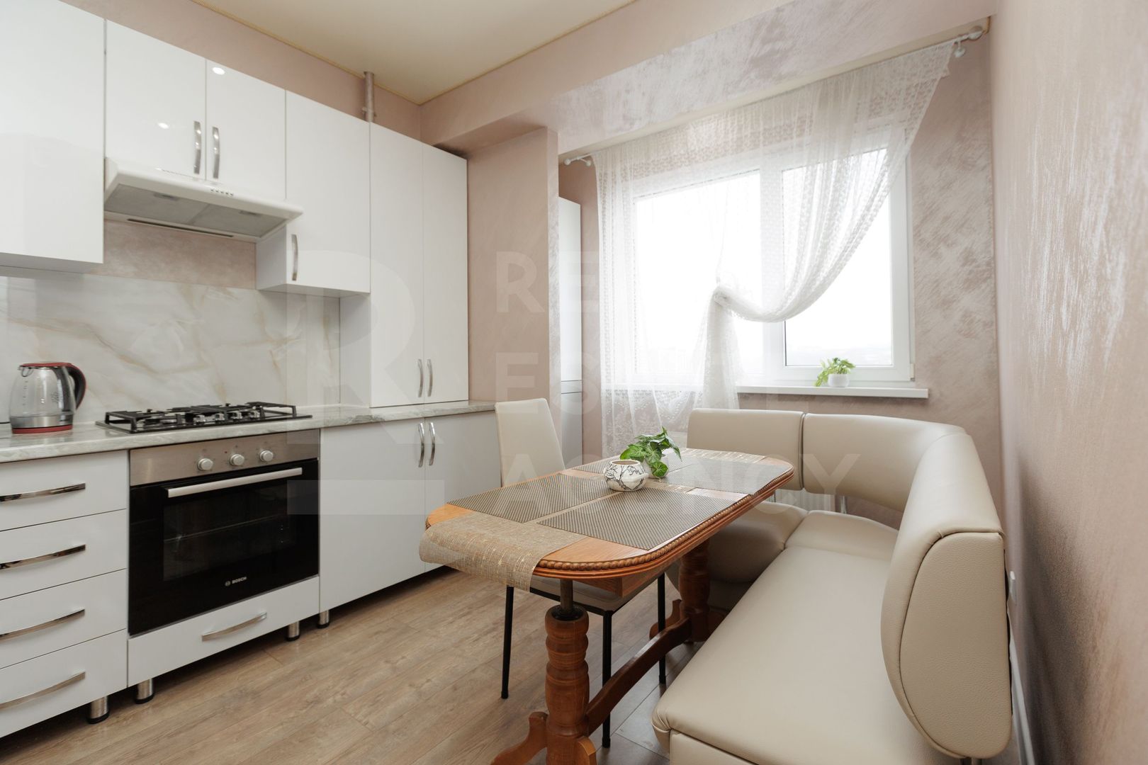 Chirie, apartament, 2 camere, str. Carierei, Râșcani - Poză 1