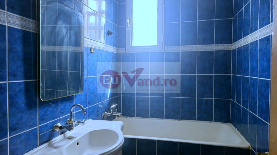 De vanzare apartament cu 3 camere, Tiglina 1, etaj 2, 62.000 euro - Poză 2