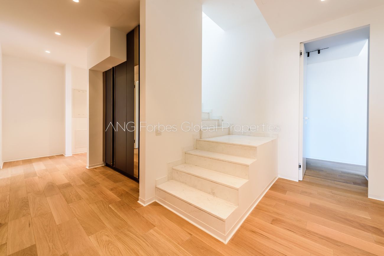Apartament de 5 camere spațios, situat în zona Nord din Constanța - Poză 10