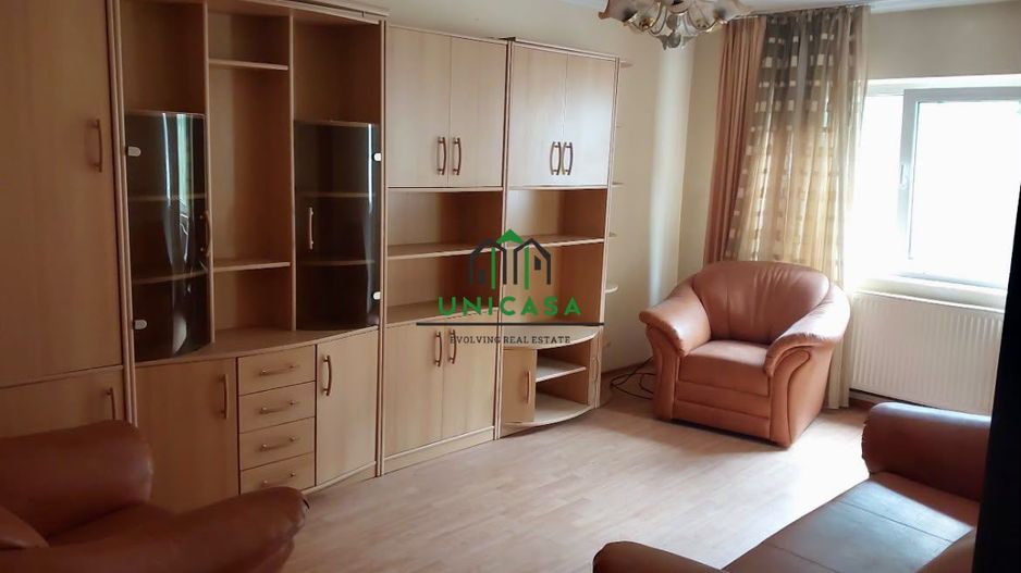 Apartament 3 camere de vânzare în Voineasa, județul Vâlcea - Poză 2