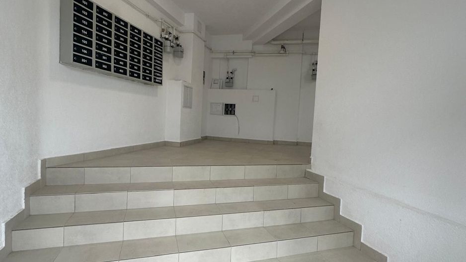 FINALIZAT Gars et.3/6-vedere S-V, 15min metrou Leonida - Poză 1