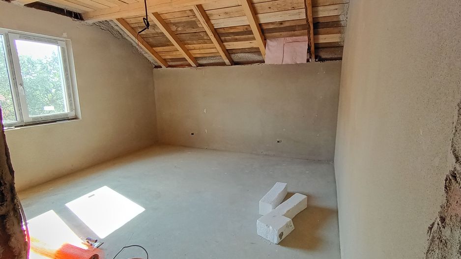 Sanandrei Duplex cu 4 Camere, Drum Asfaltat, Toate Utilitatiile - Poză 13